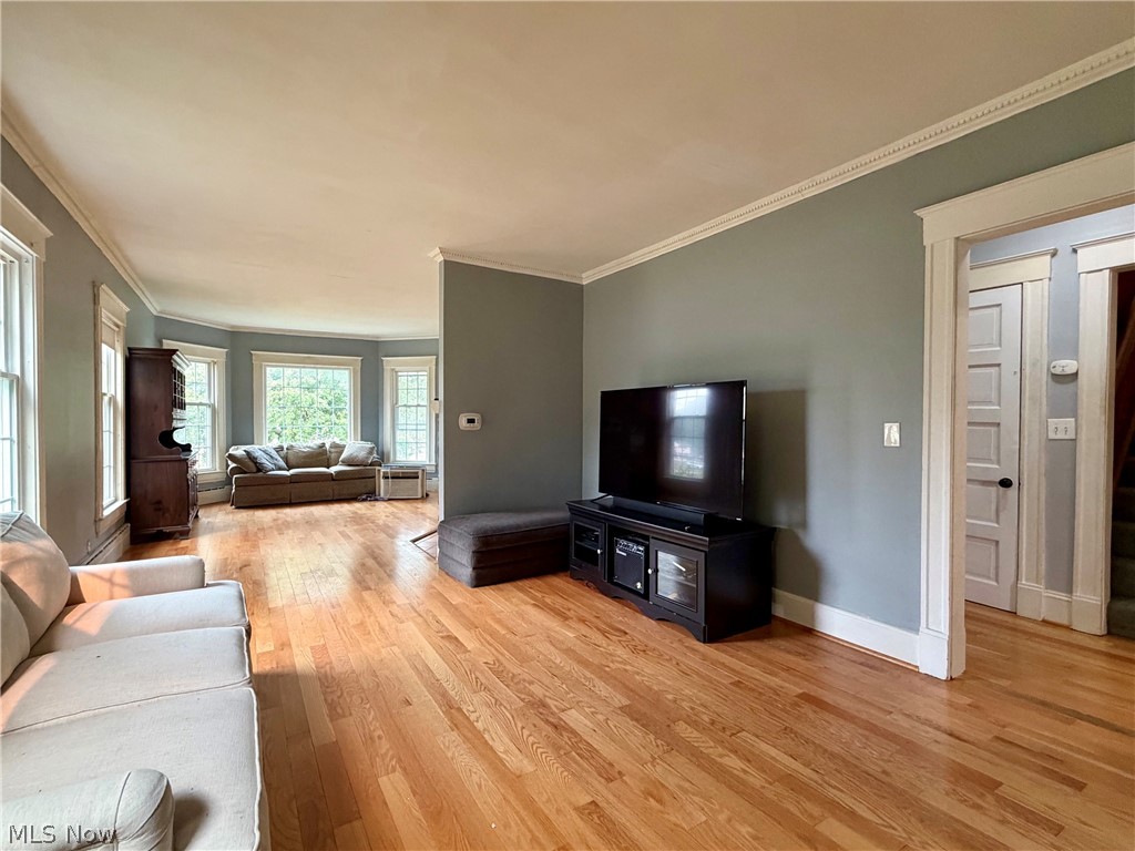 15112 Lake Street Middlefield OH 44062