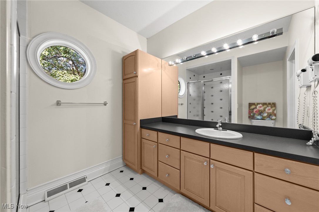 50 South Lane Moreland Hills OH 44022