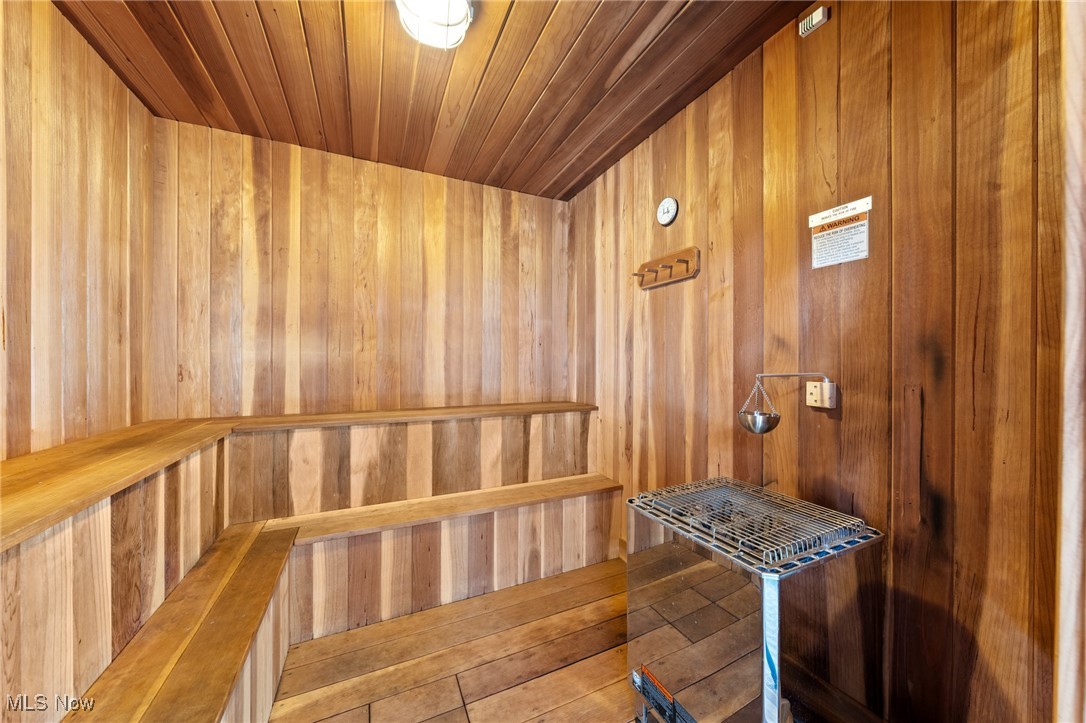 50 South Lane Moreland Hills OH 44022