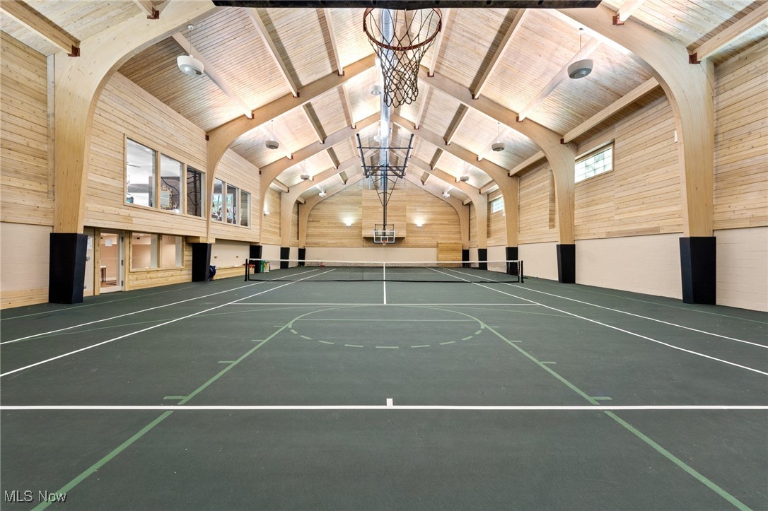 50 South Lane Moreland Hills OH 44022