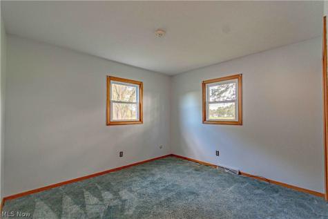 149 Pine Street Creston OH 44217