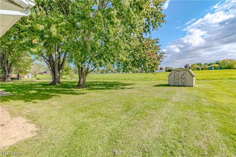 149 Pine Street Creston OH 44217