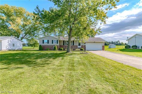 149 Pine Street Creston OH 44217