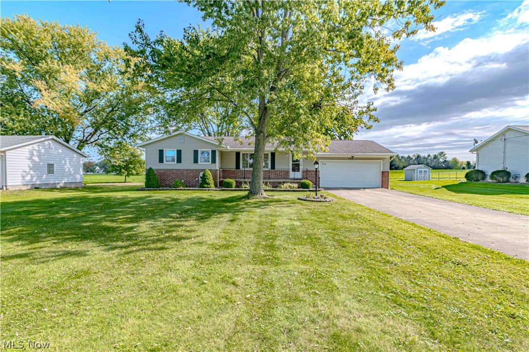 149 Pine Street Creston OH 44217
