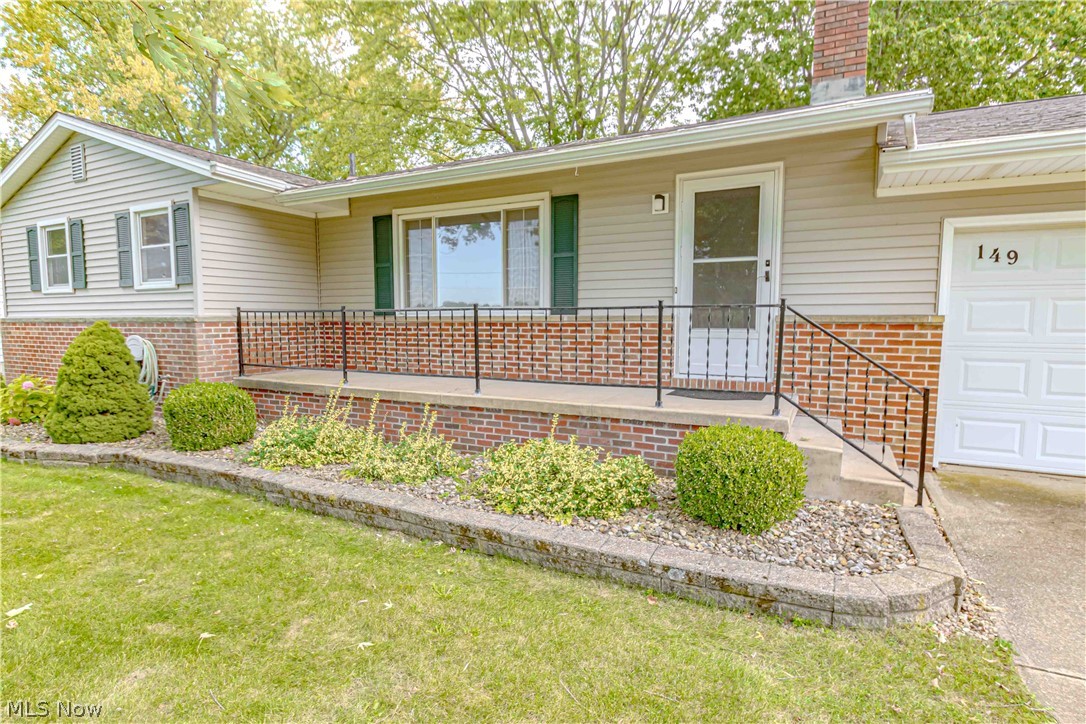 149 Pine Street Creston OH 44217