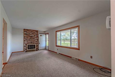 149 Pine Street Creston OH 44217