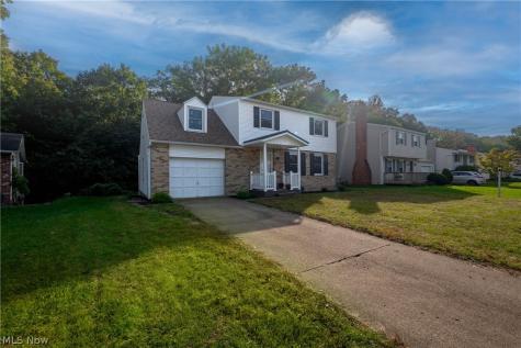 389 Stonewood Street Canal Fulton OH 44614