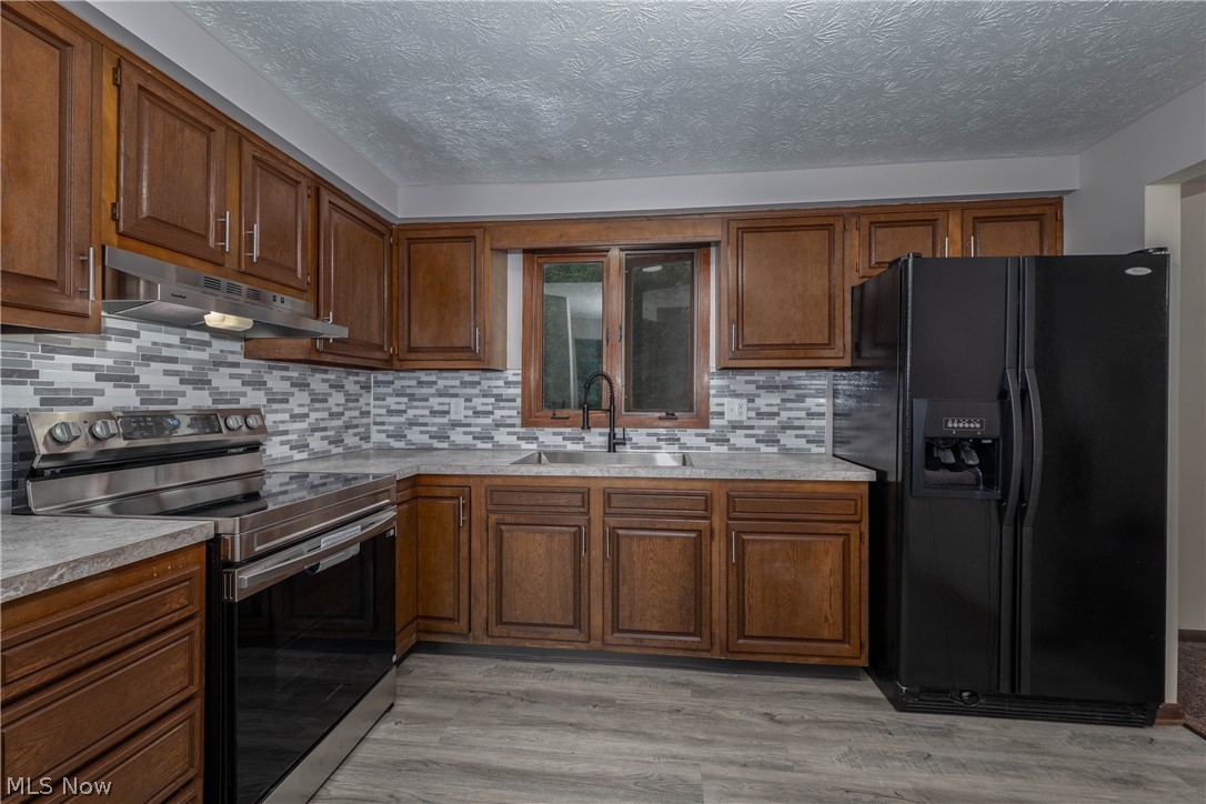 389 Stonewood Street Canal Fulton OH 44614