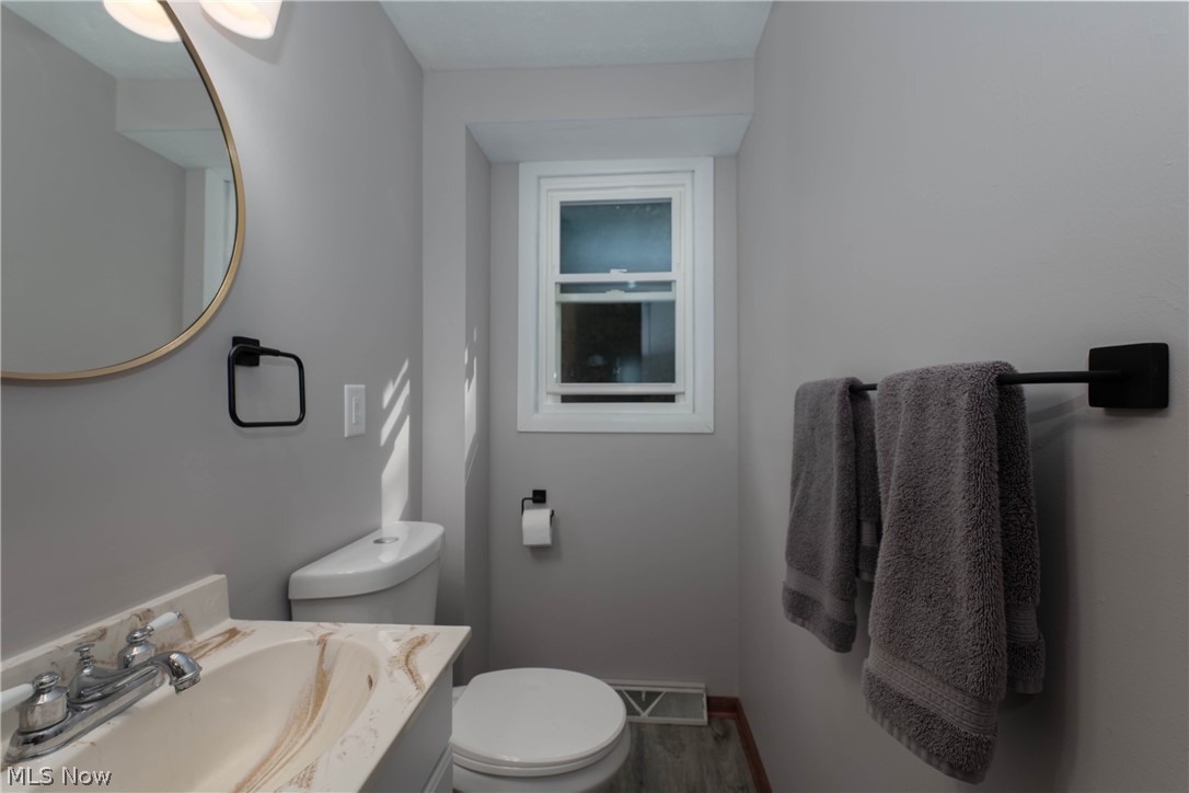 389 Stonewood Street Canal Fulton OH 44614