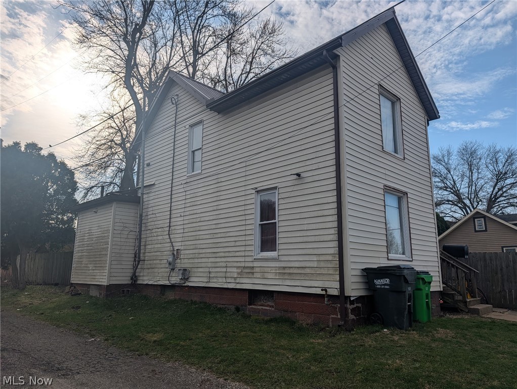216 N 15th Street Coshocton OH 43812
