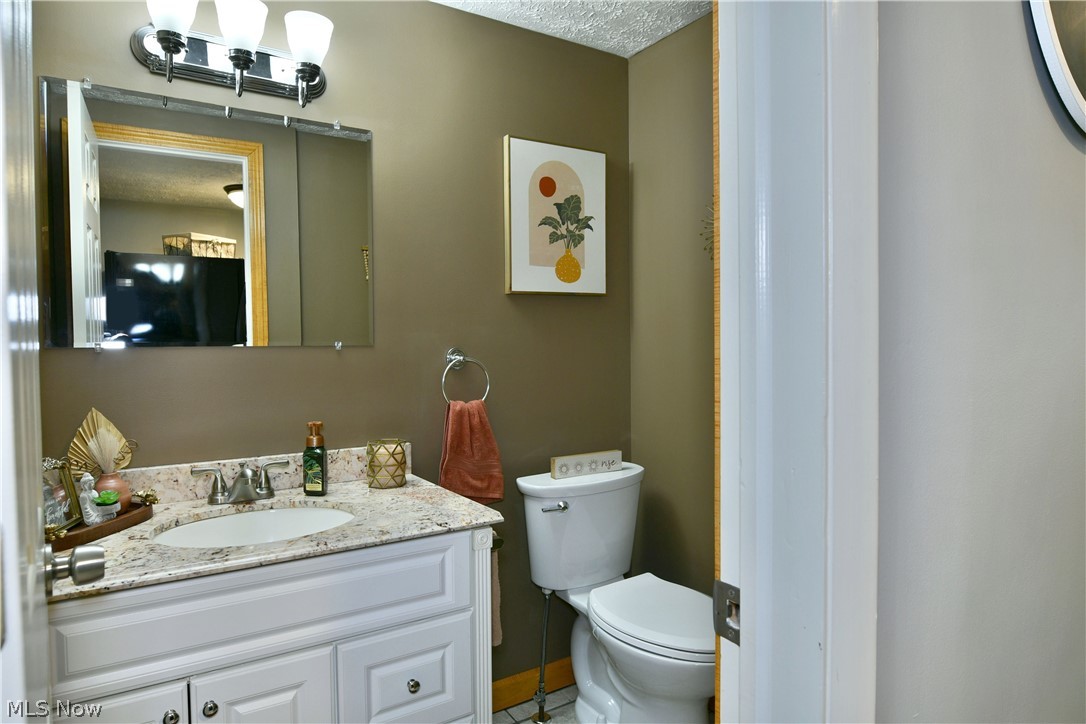 23 Massachusetts Avenue Poland OH 44514