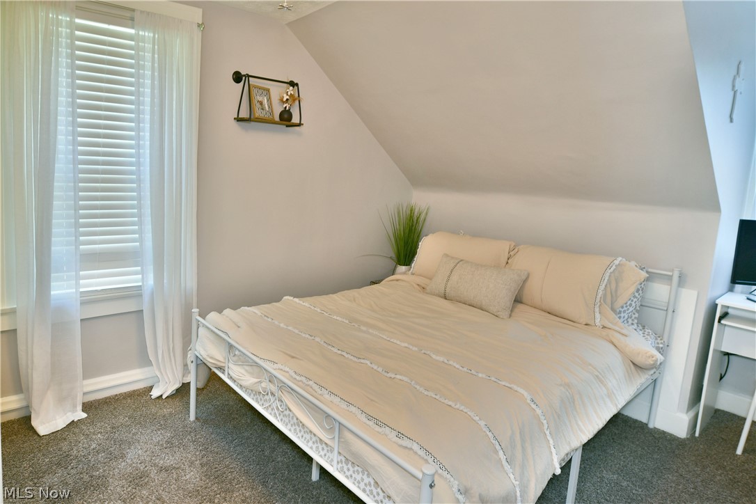 23 Massachusetts Avenue Poland OH 44514