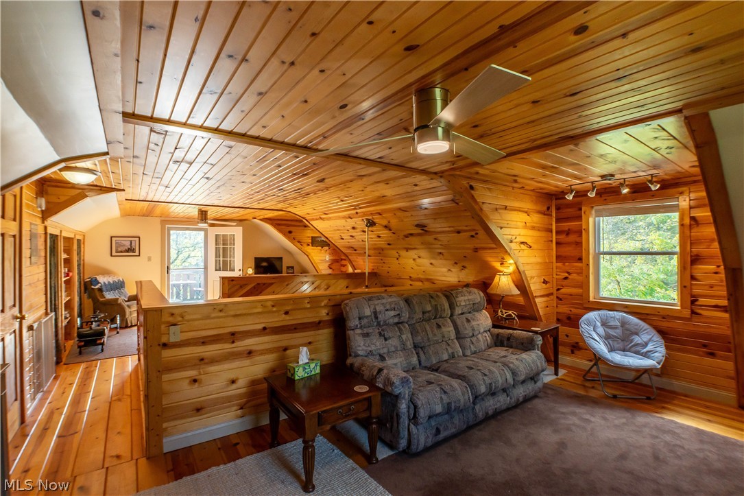 59501 Nevada Road Quaker City OH 43773