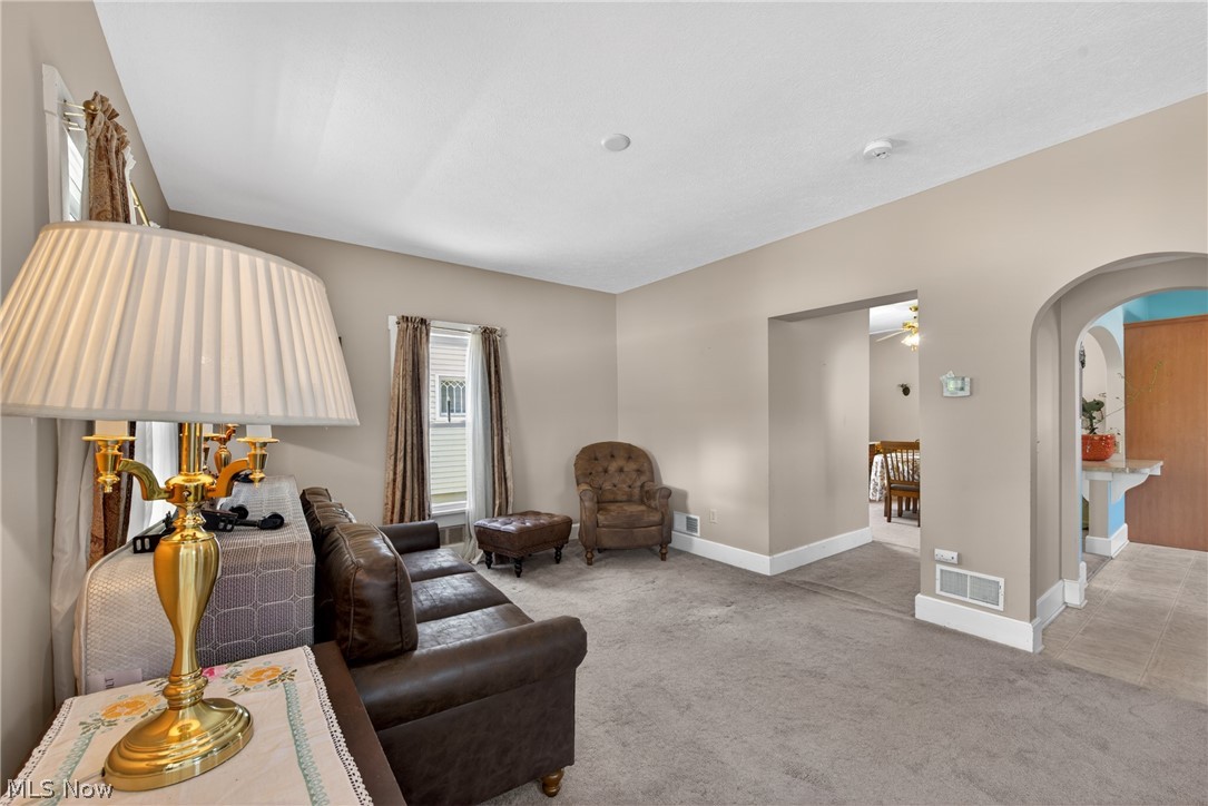 713 W Oak Street Orrville OH 44667