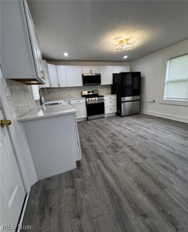 1439 W 52nd Street Cleveland OH 44102