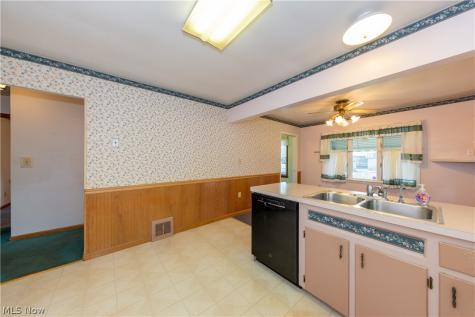 13808 York Boulevard Garfield Heights OH 44125
