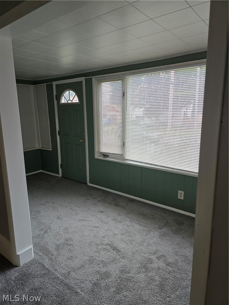 264 5th Street NE Barberton OH 44203