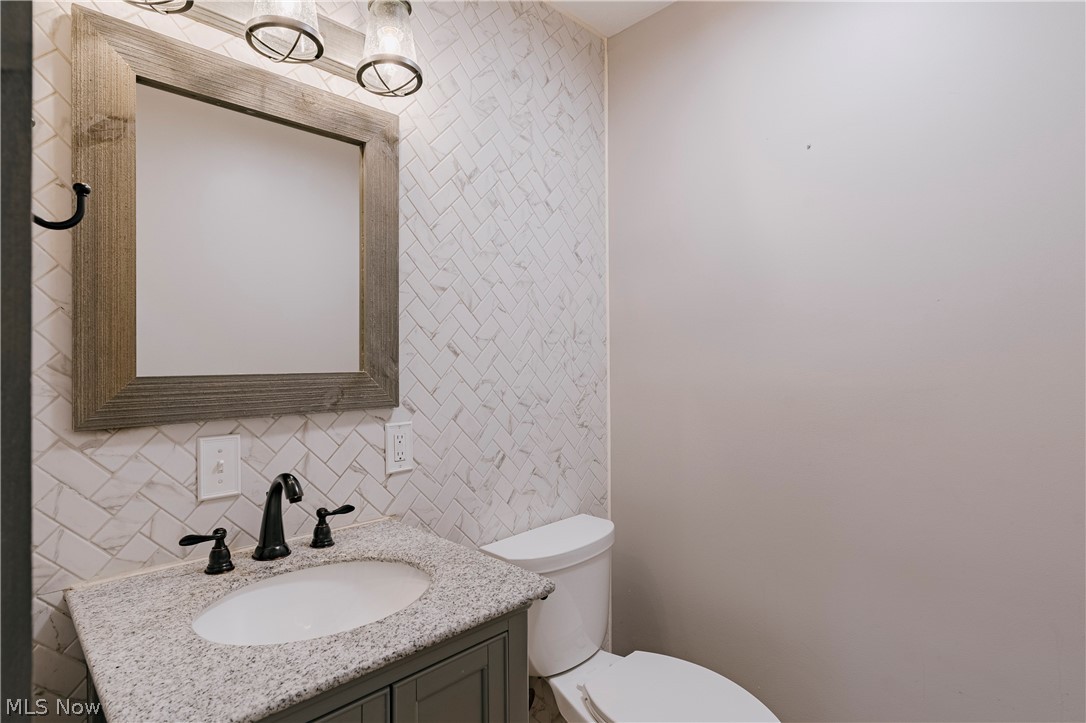 17138 Wood Acre Trail Chagrin Falls OH 44023