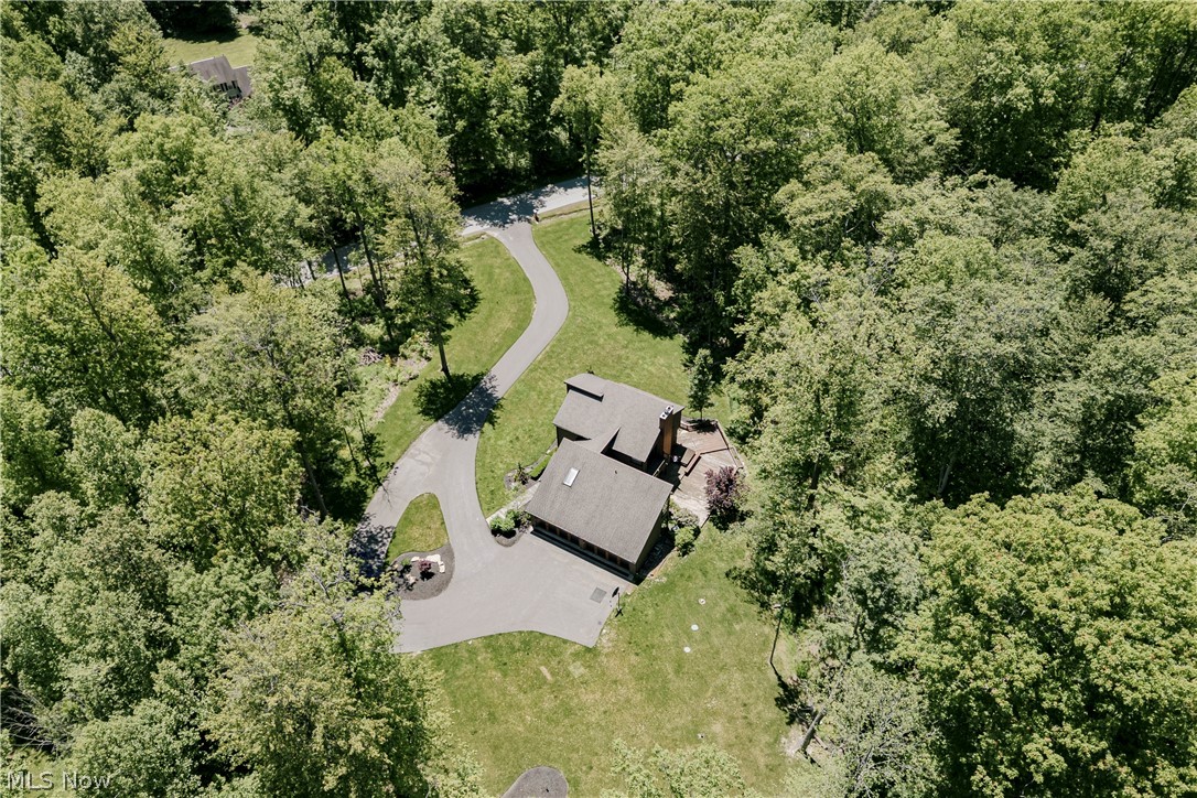 17138 Wood Acre Trail Chagrin Falls OH 44023