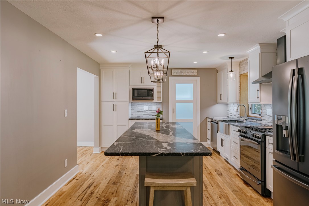 17138 Wood Acre Trail Chagrin Falls OH 44023