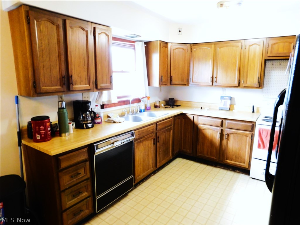 52235 West Drive Beallsville OH 43716