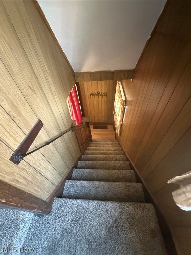 35 Bentley Avenue Hubbard OH 44425