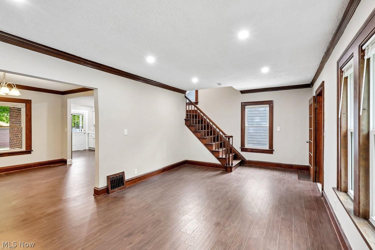 2030 E 228th Street Euclid OH 44117