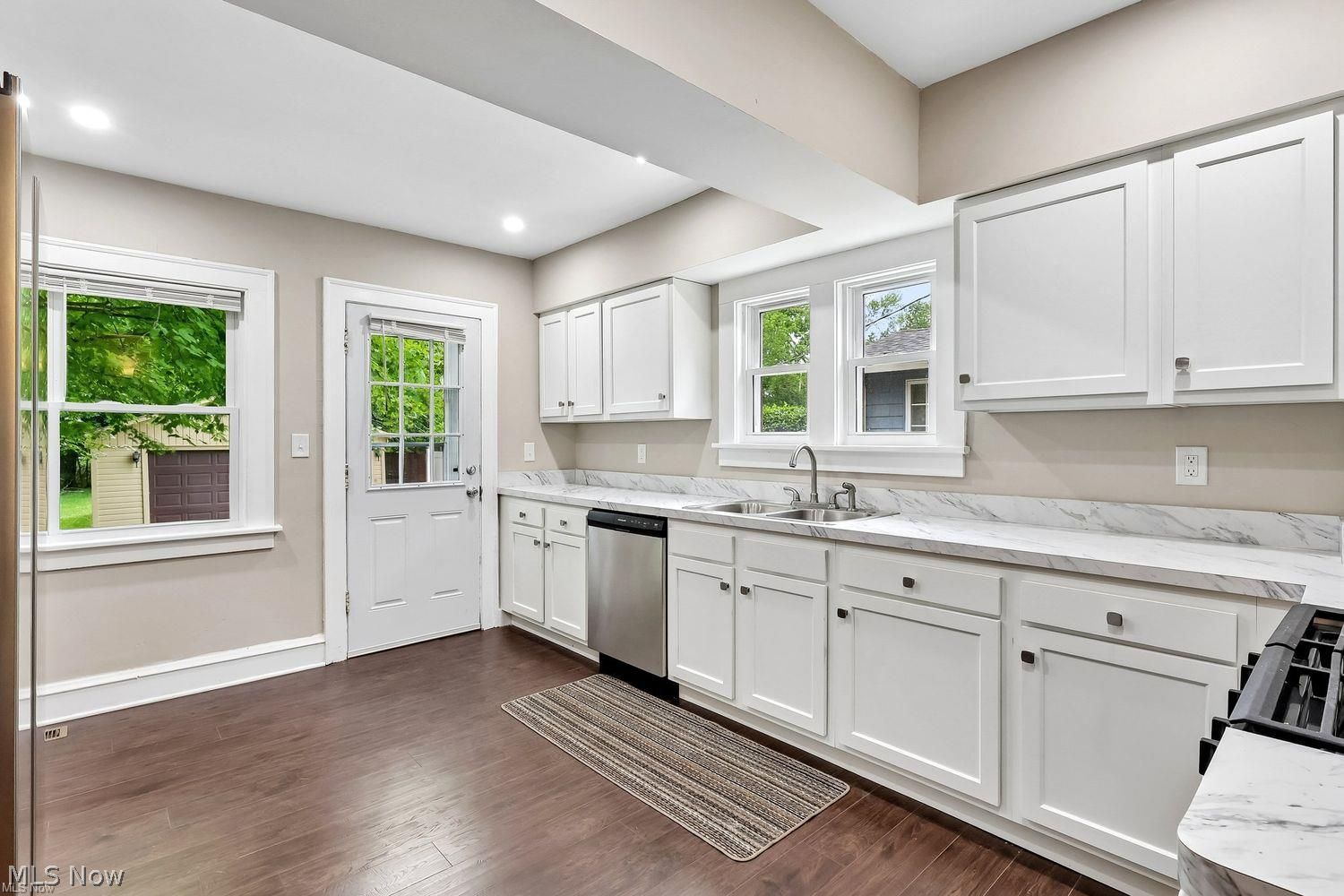 2030 E 228th Street Euclid OH 44117
