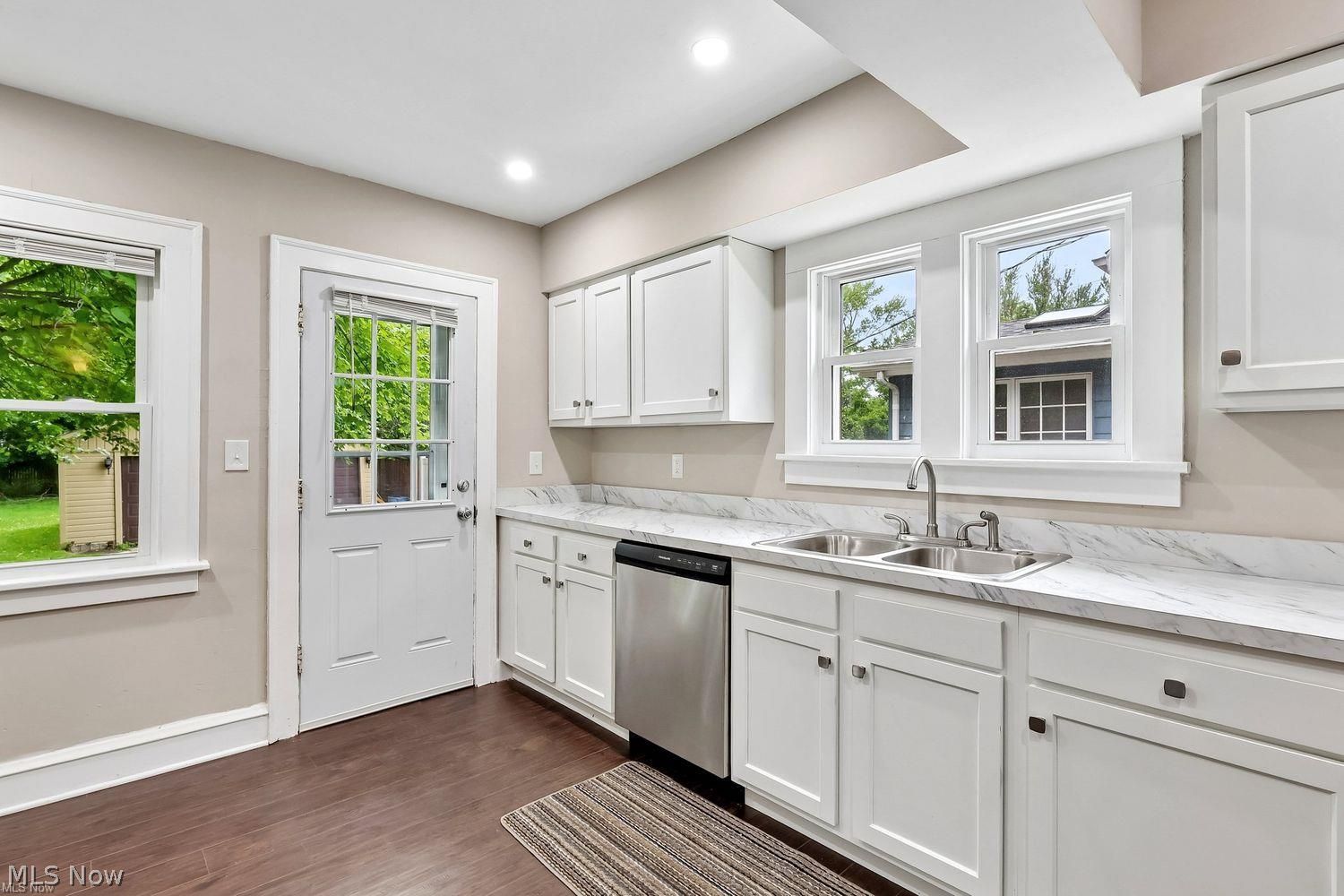 2030 E 228th Street Euclid OH 44117