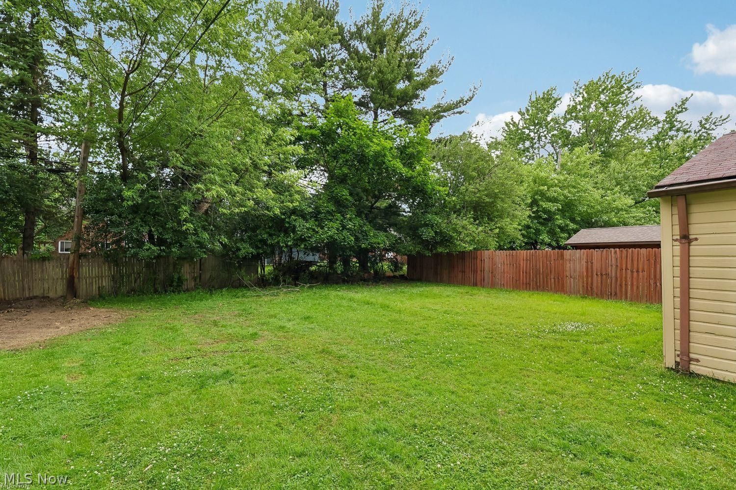 2030 E 228th Street Euclid OH 44117