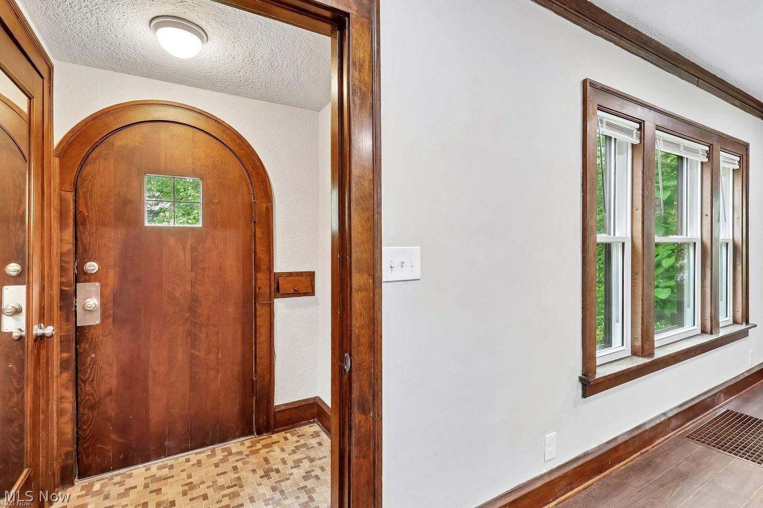 2030 E 228th Street Euclid OH 44117
