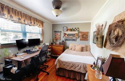 905 West Drive Sheffield Lake OH 44054