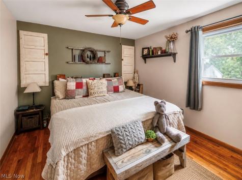905 West Drive Sheffield Lake OH 44054