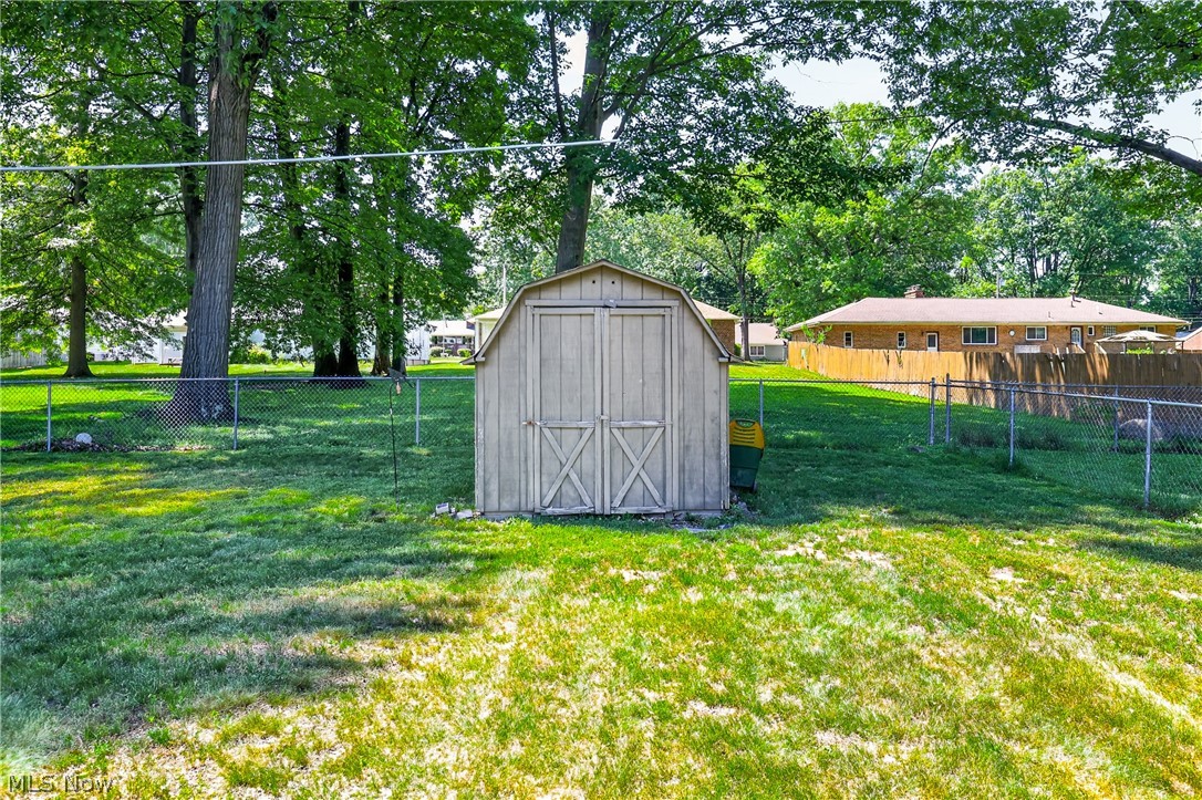 1124 Roseway Avenue SE Warren OH 44484