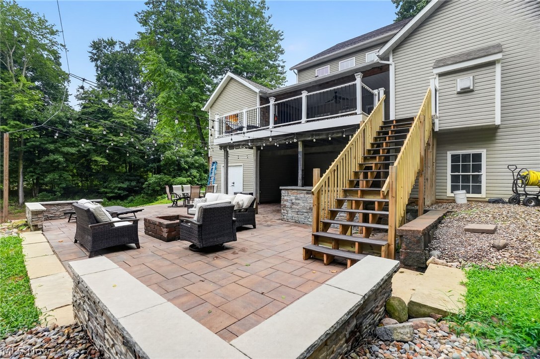 9609 Cliffview Street NW Clinton OH 44216