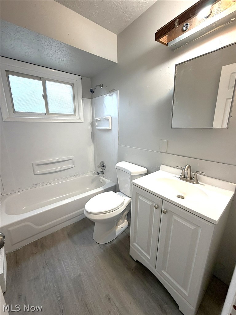 4180 E 148th Street Cleveland OH 44128