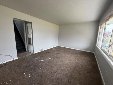 4180 E 148th Street Cleveland OH 44128