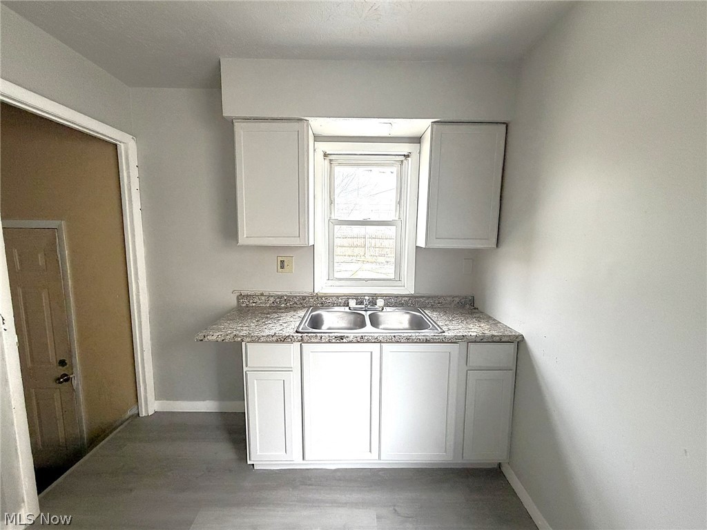 4180 E 148th Street Cleveland OH 44128
