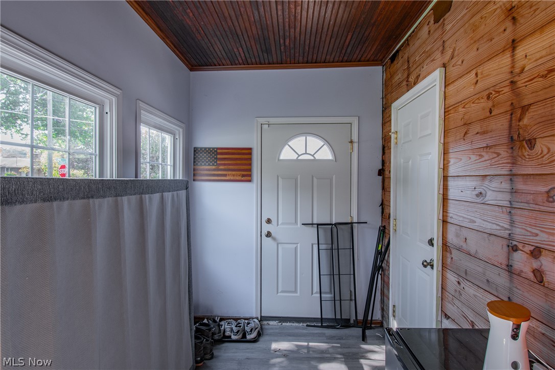 403 E Paradise Street Orrville OH 44667