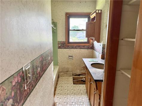 1201 Benskin Avenue SW Canton OH 44710