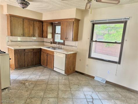 1201 Benskin Avenue SW Canton OH 44710