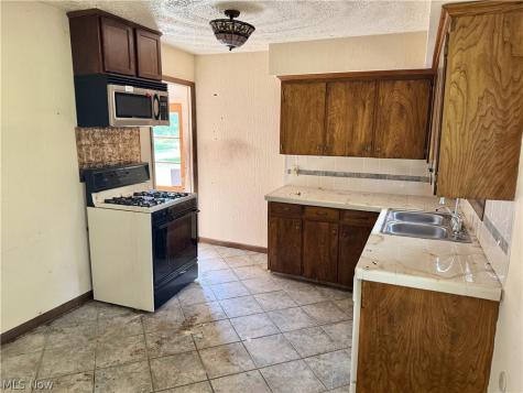 1201 Benskin Avenue SW Canton OH 44710