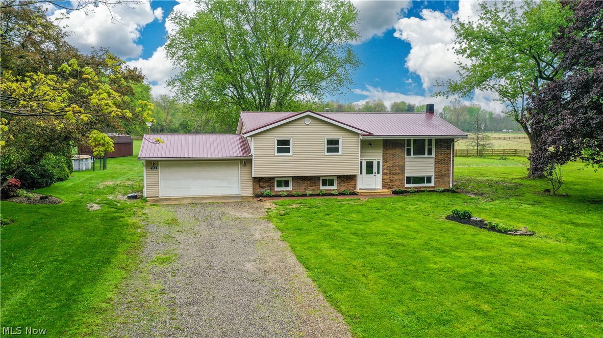 9564 Wolf Road Windham OH 44288