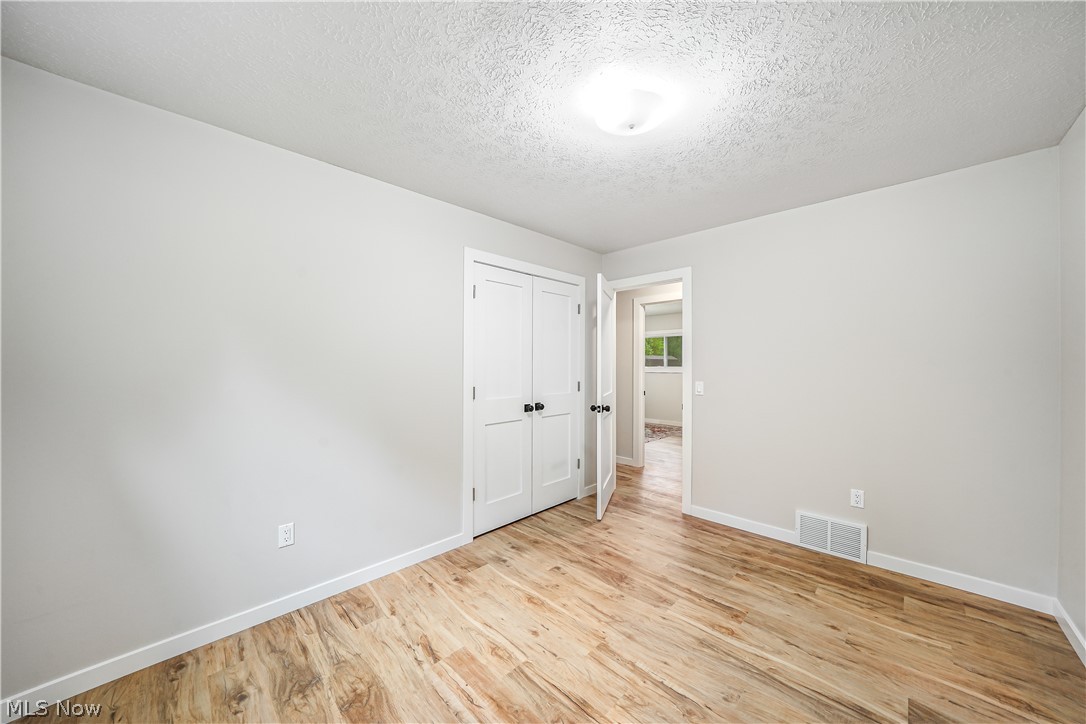 9564 Wolf Road Windham OH 44288