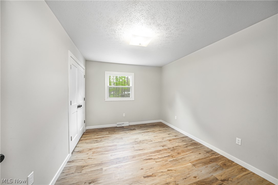 9564 Wolf Road Windham OH 44288