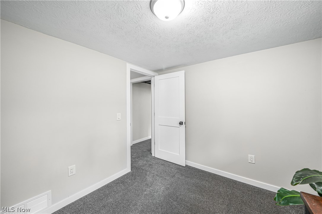 9564 Wolf Road Windham OH 44288