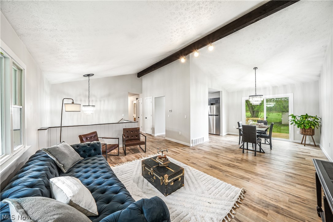 9564 Wolf Road Windham OH 44288