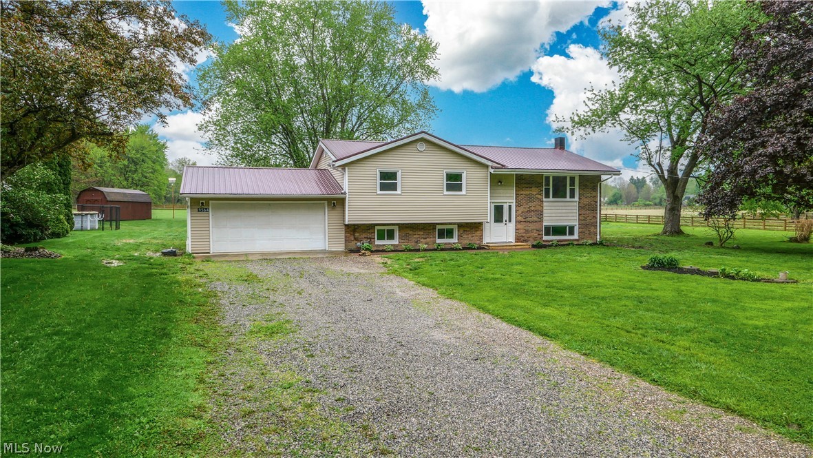 9564 Wolf Road Windham OH 44288