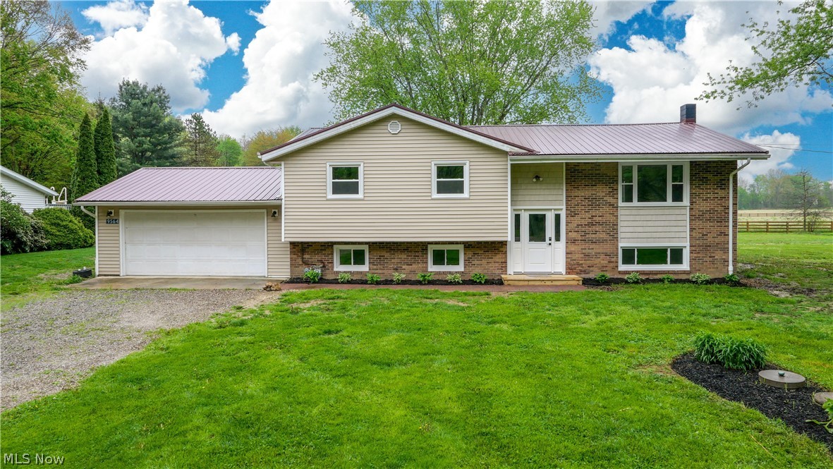 9564 Wolf Road Windham OH 44288