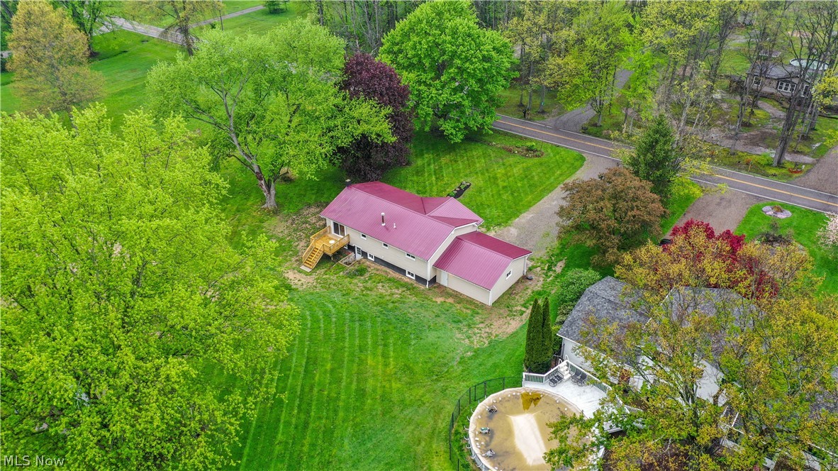 9564 Wolf Road Windham OH 44288